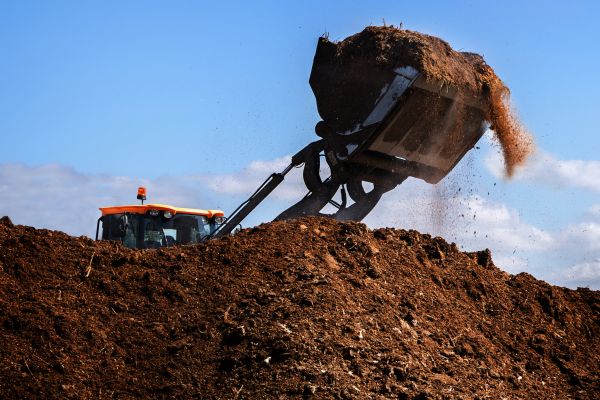 Cost of Dirt Spreading in Easton